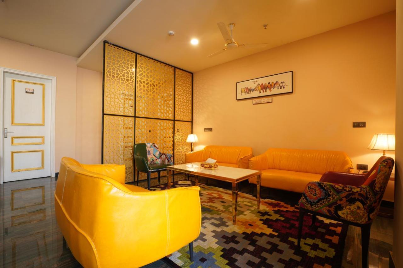 All Heavens Gold New Delhi Exterior photo